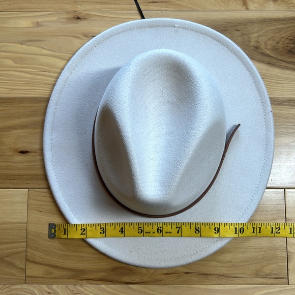 NWT DNMC Cream Vegan Felt Fedora Hat w/Faux Leather Band - Picture 9 of 10